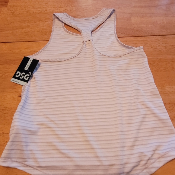 DSG Tank Top 🆕️ Size XS 6/7 Girls - Picture 2 of 3